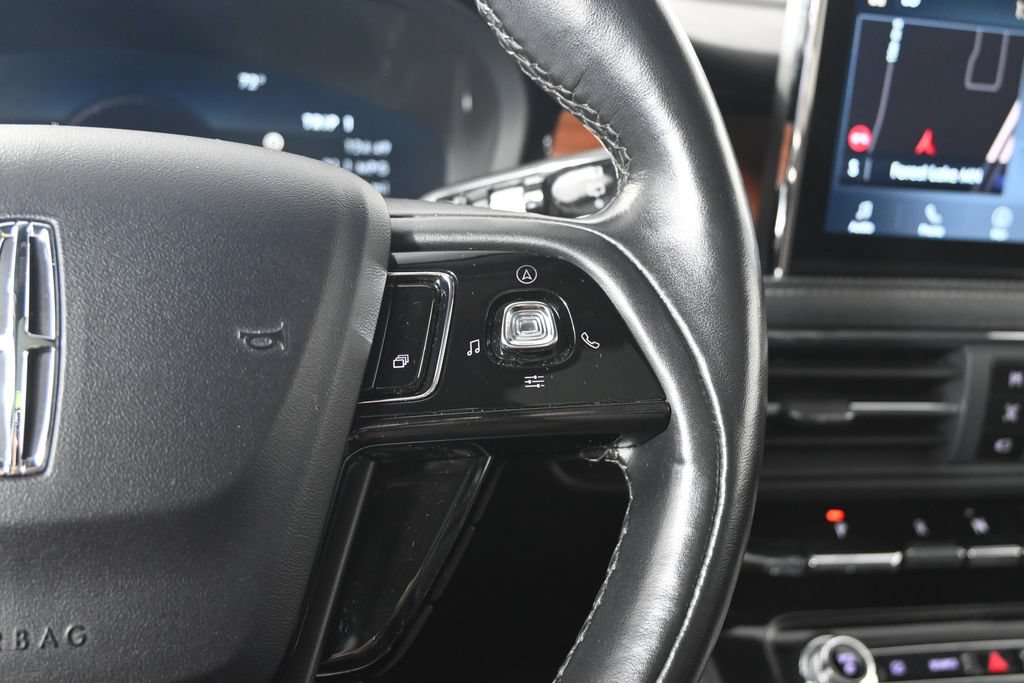Used 2022 Lincoln Corsair Reserve AWD/4WD image 37