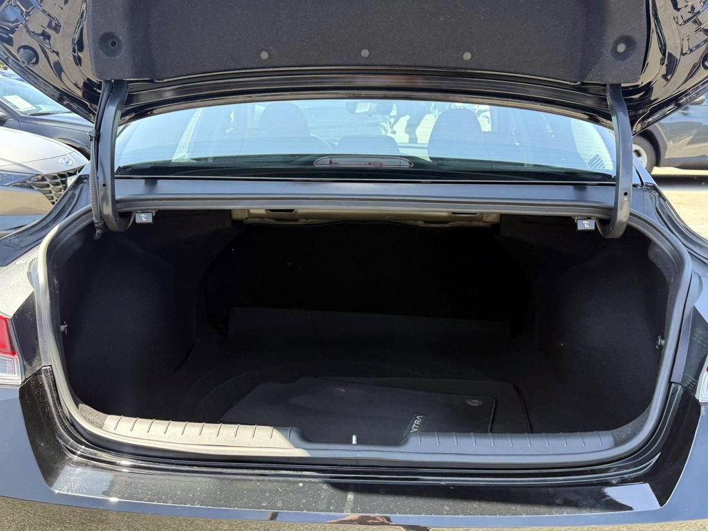 Certified 2023 Hyundai Elantra SEL FWD image 6