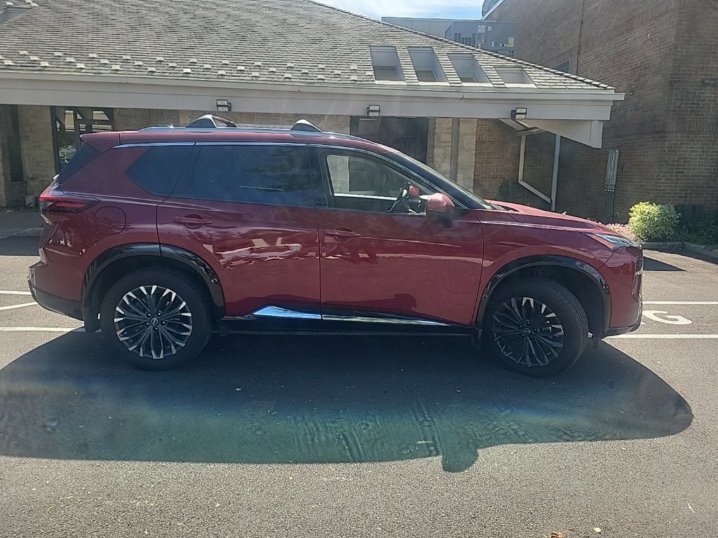 Used 2026 Nissan Rogue Platinum w/ Platinum Premium Package AWD/4WD image 5