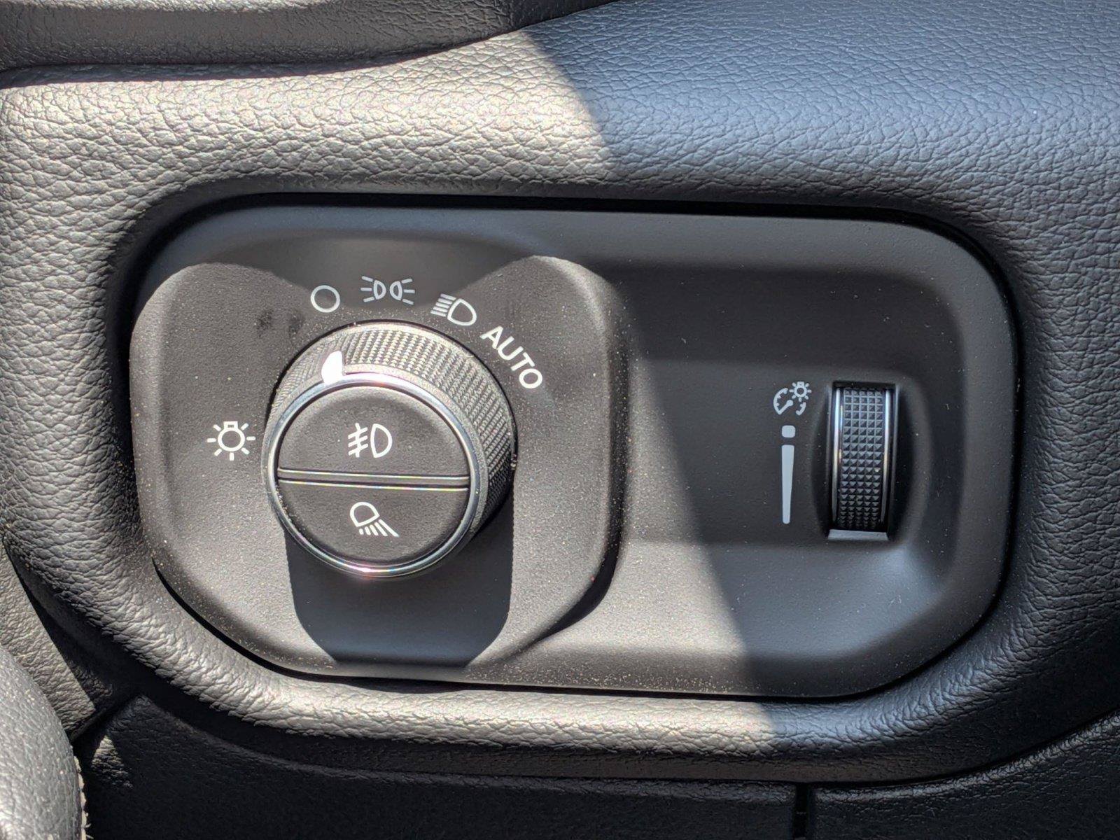 New 2026 RAM 2500 Big Horn AWD/4WD image 17