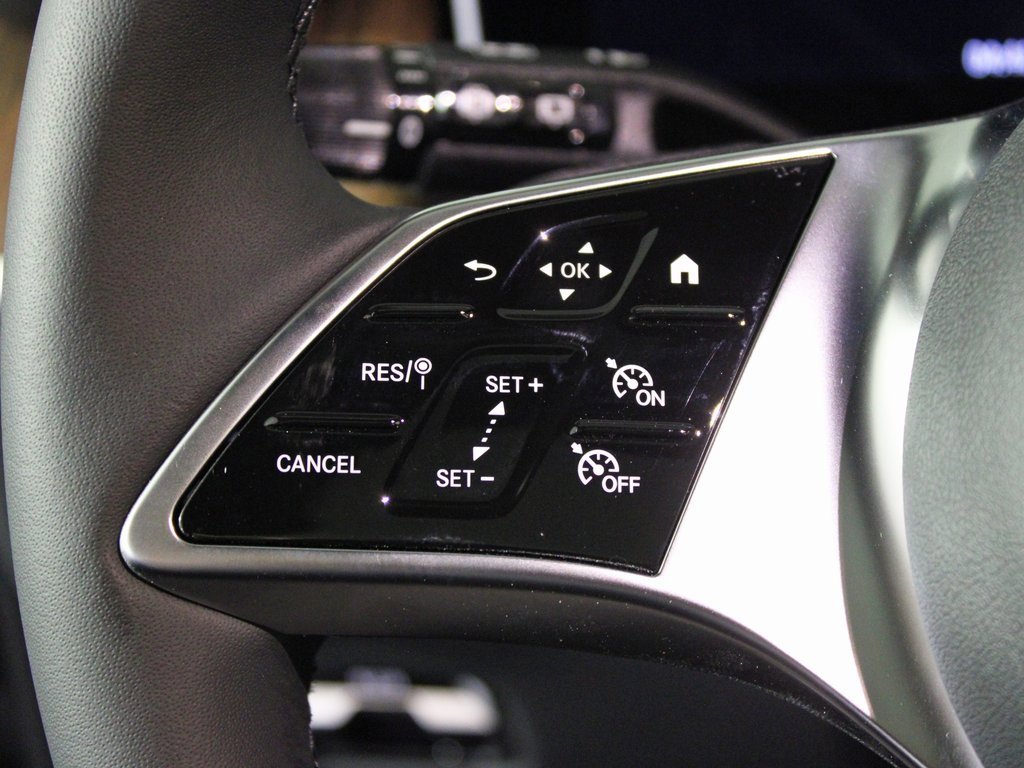 Certified 2025 Mercedes-Benz GLC 300 4MATIC image 18