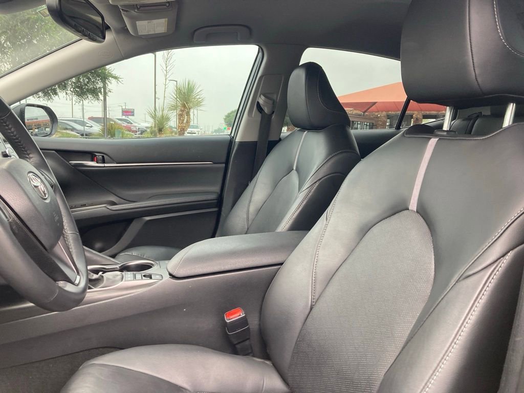 Used 2024 Toyota Camry XSE FWD image 9