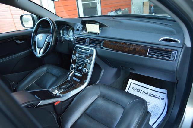 Used 2016 Volvo XC70 T5 Premier w/ Proximity Package image 15
