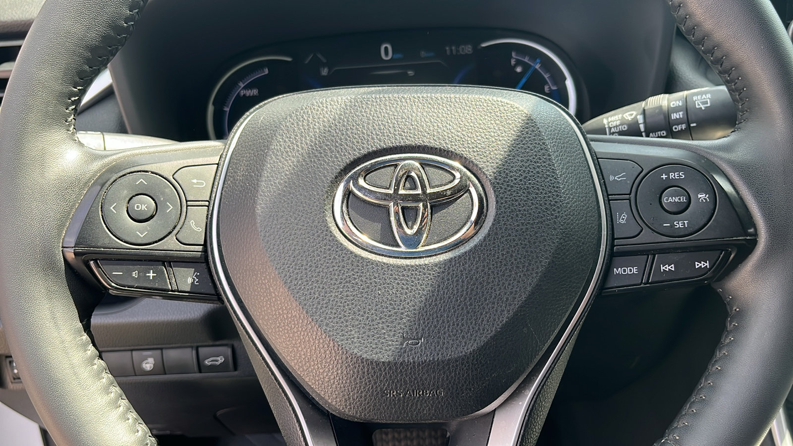 Used 2023 Toyota RAV4 SE w/ Convenience Package AWD/4WD image 15