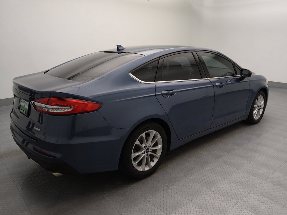 Used 2019 Ford Fusion SE FWD image 10