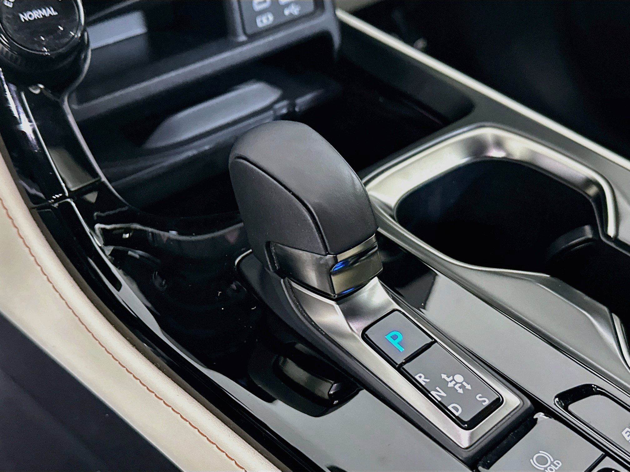 Used 2024 Lexus NX 350h AWD image 21