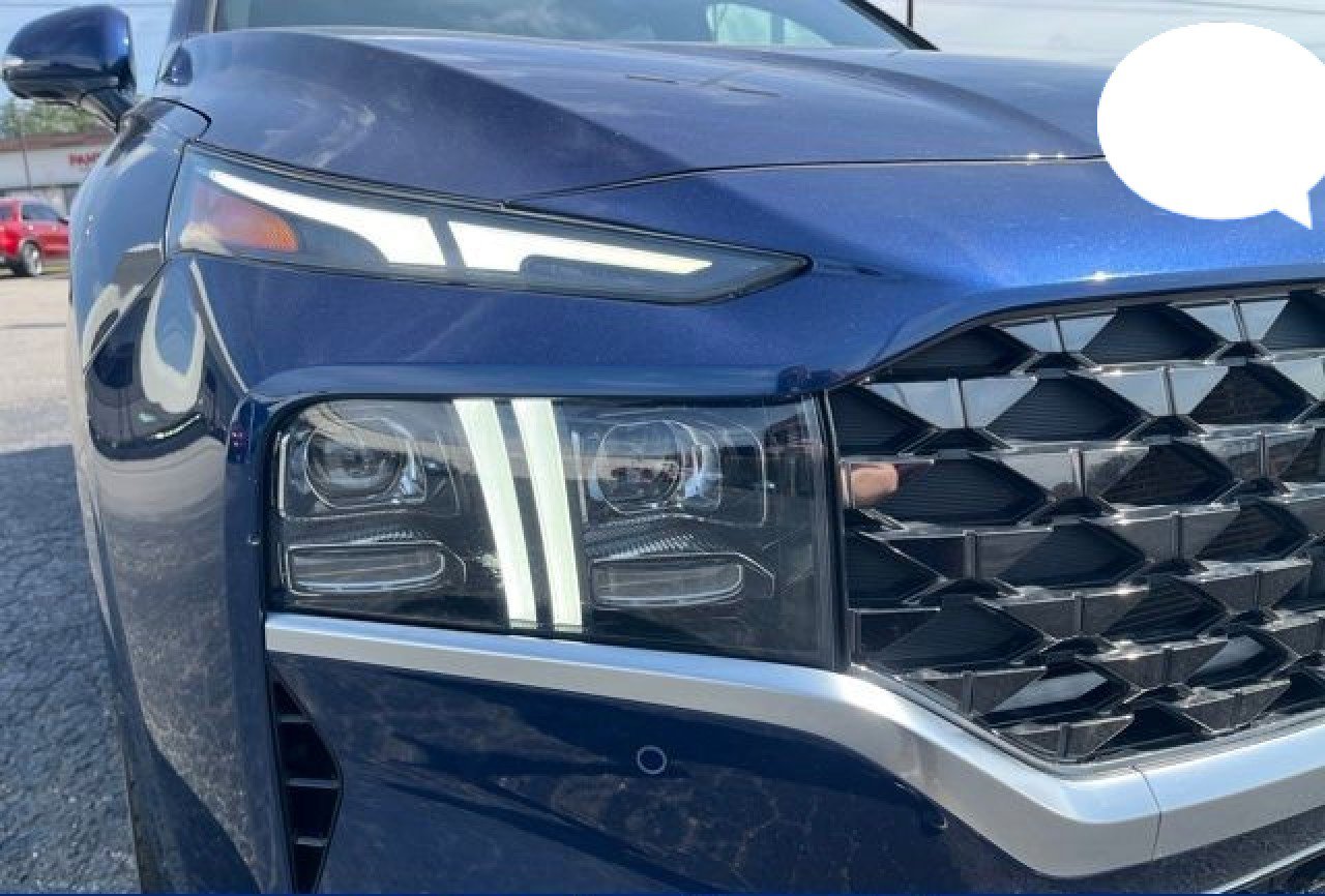 Used 2023 Hyundai Santa Fe Calligraphy w/ Cargo Package image 10