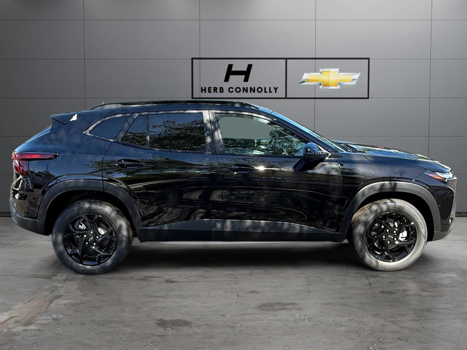 New 2026 Chevrolet Trax LT w/ Driver Confidence Package FWD image 6
