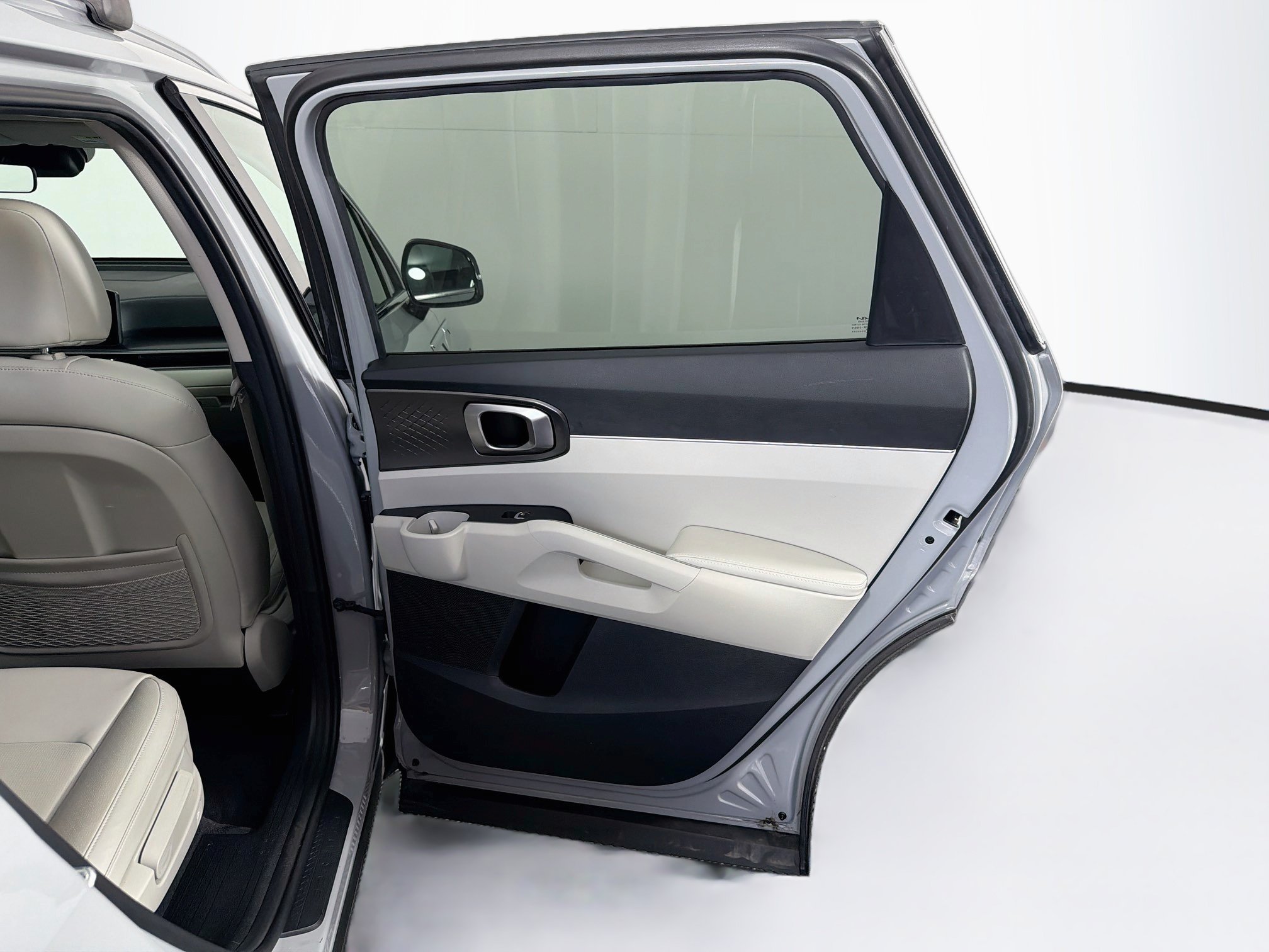Used 2025 Kia Sorento S w/ Panoramic Sunroof Package FWD image 33