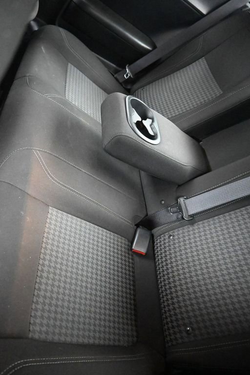 Used 2020 Dodge Challenger SXT image 17