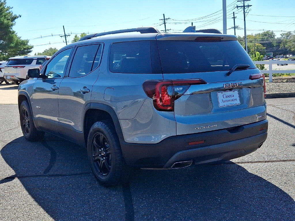 Used 2023 GMC Acadia AT4 w/ Technology Package AWD/4WD image 7
