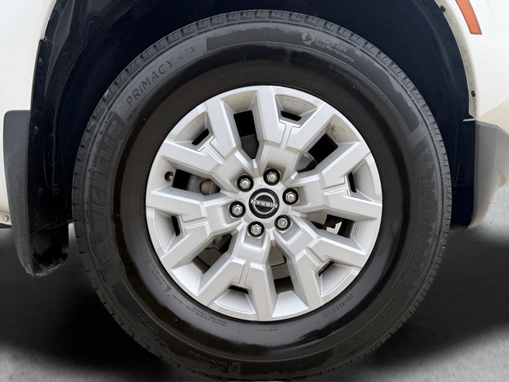 Certified 2022 Nissan Frontier SV image 28