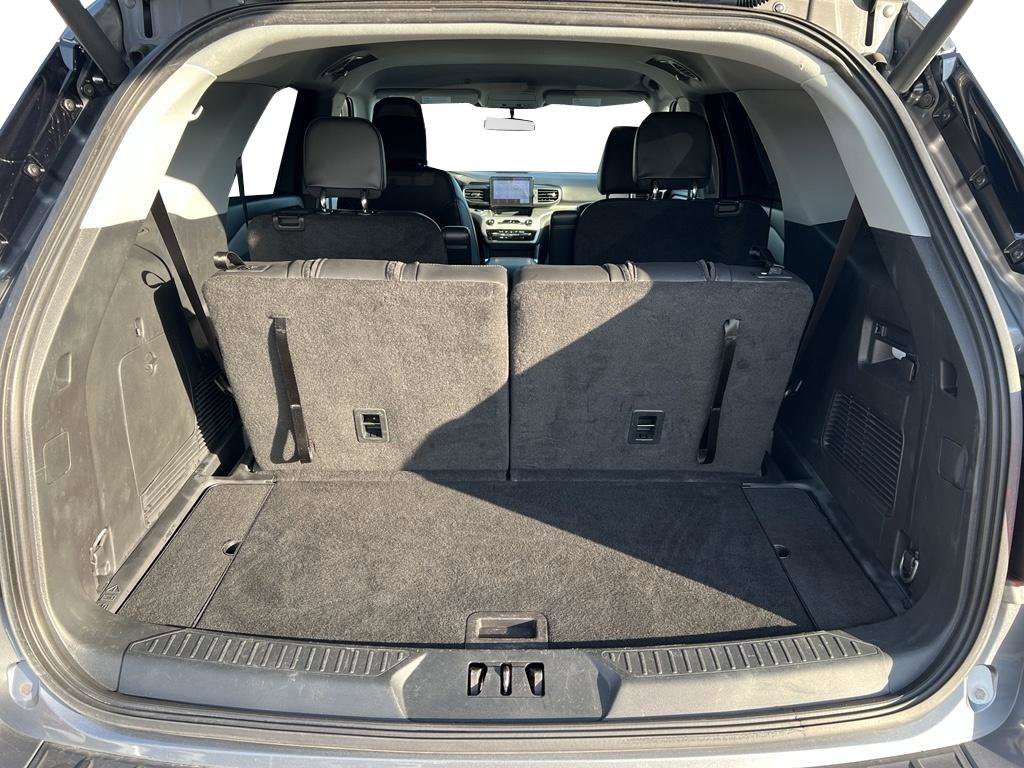 Used 2023 Ford Explorer XLT w/ Equipment Group 202A image 22