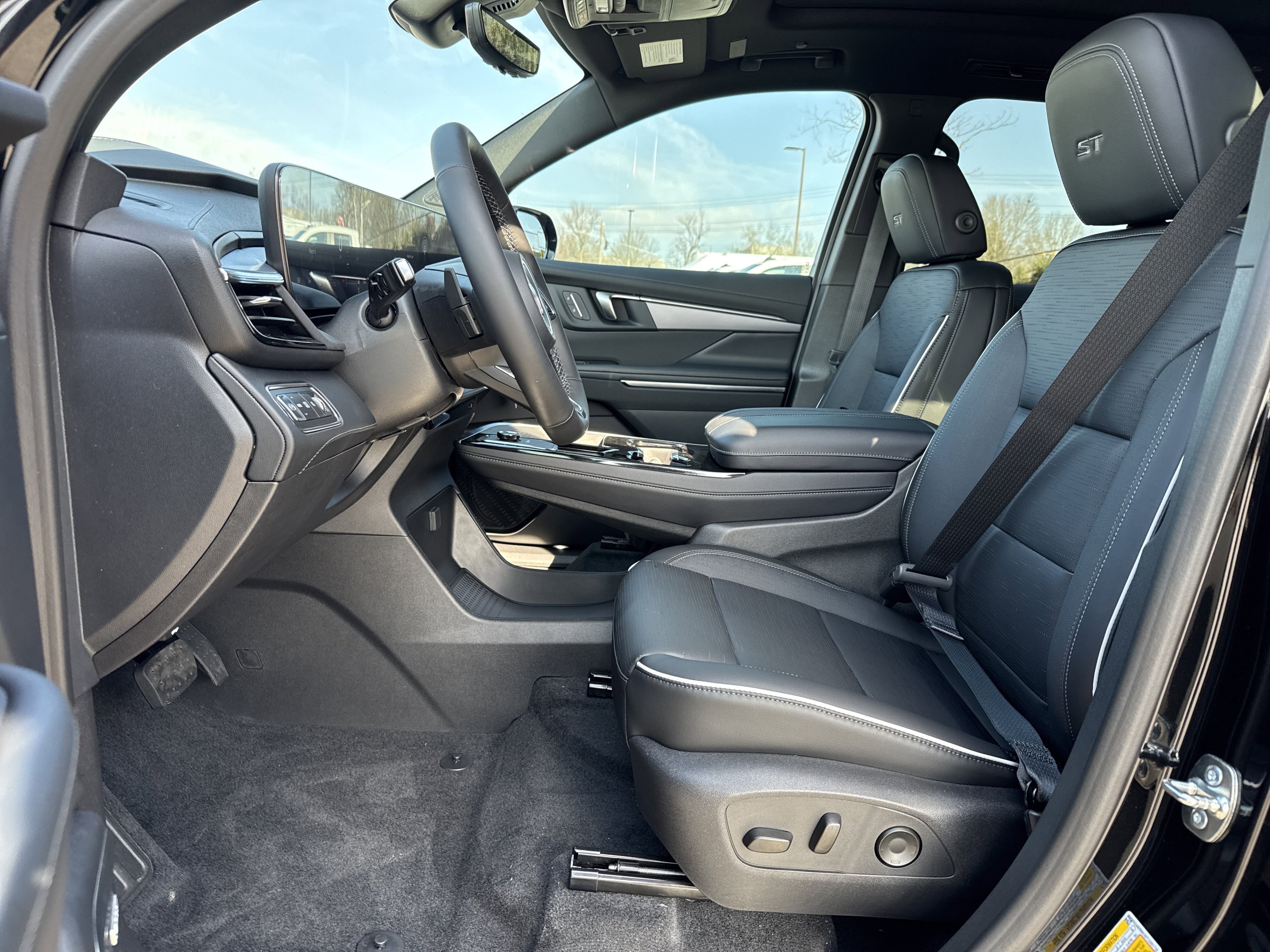 New 2026 Buick Enclave Sport Touring w/ Power Package image 16