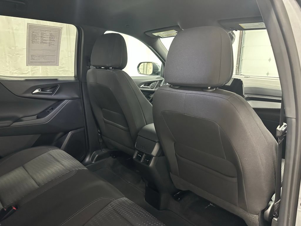 Used 2026 Chevrolet Equinox LT FWD image 49