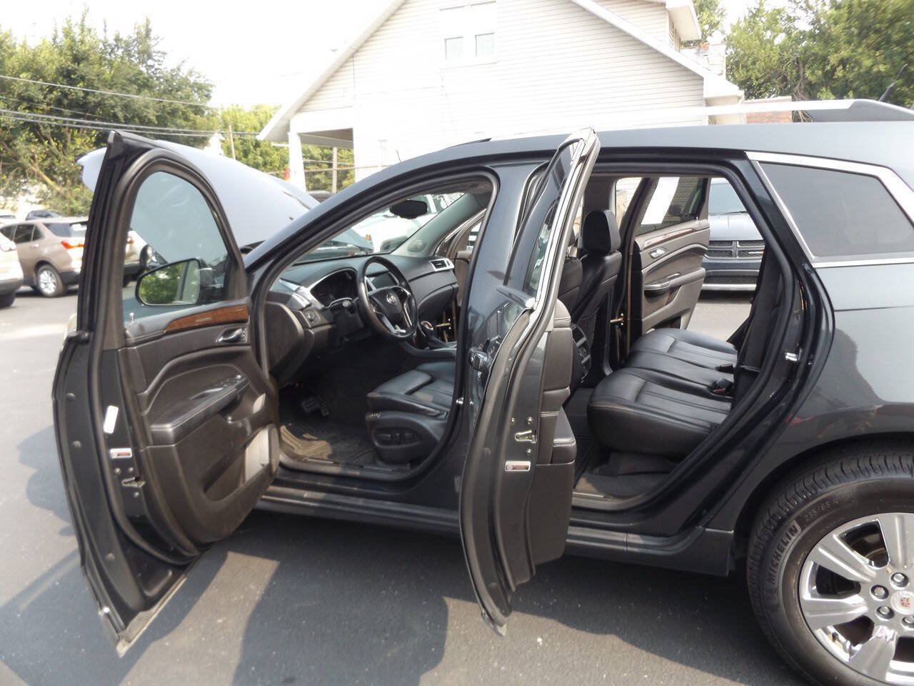 Used 2014 Cadillac SRX Luxury AWD/4WD image 11