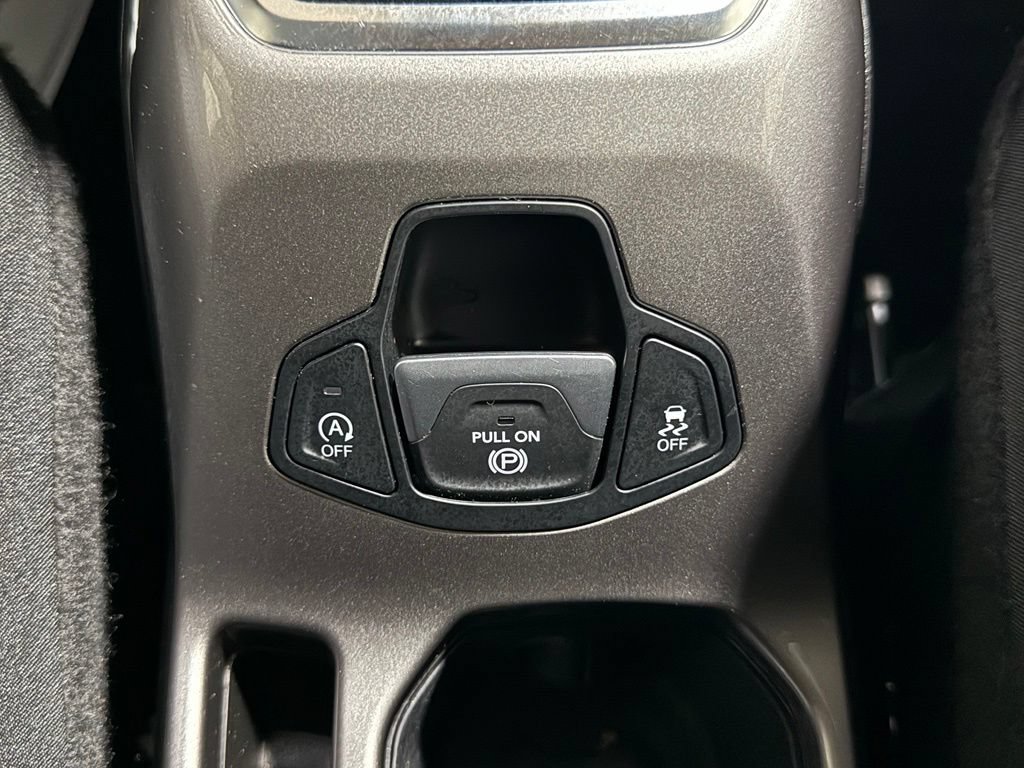 Certified 2022 Jeep Renegade Limited AWD/4WD image 16