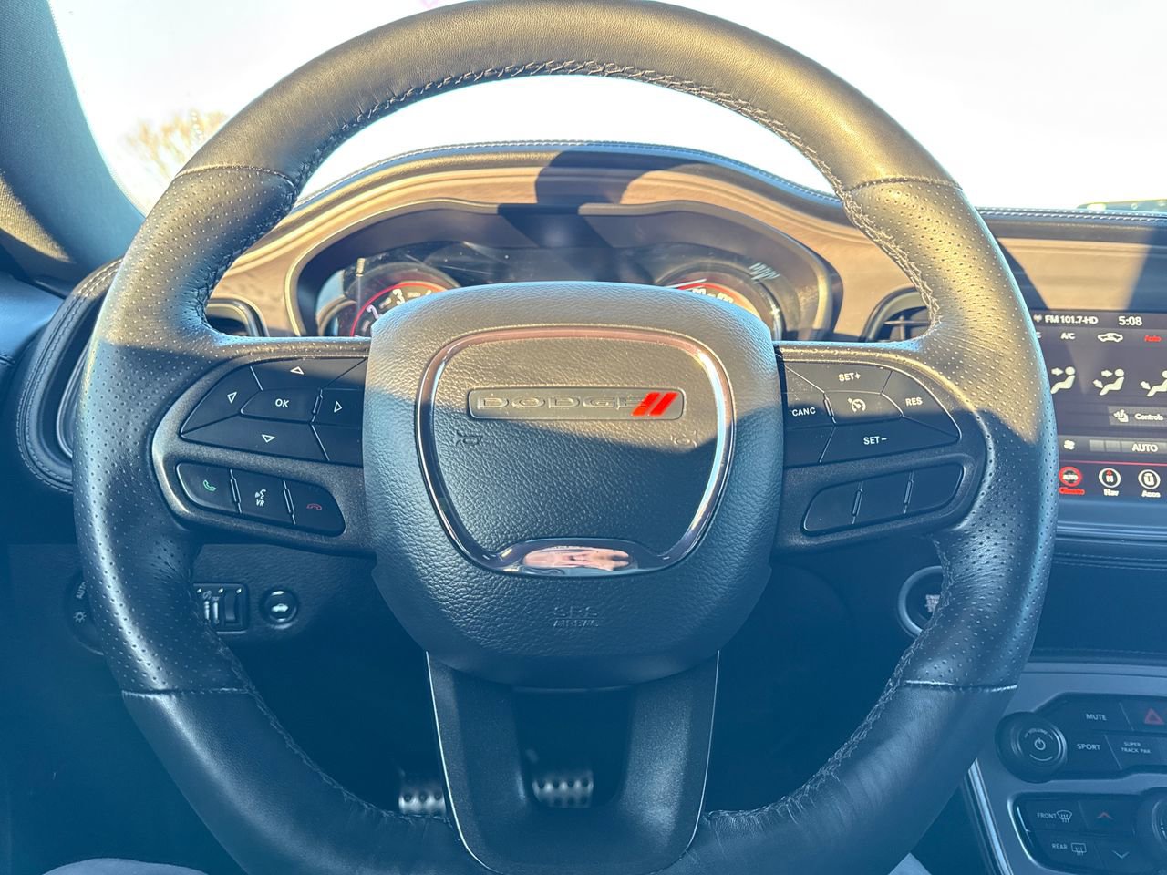 Used 2023 Dodge Challenger R/T w/ Plus Package image 15