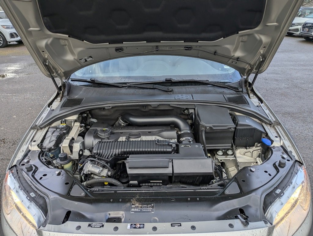 Used 2016 Volvo XC70 T5 Premier w/ Proximity Package image 36