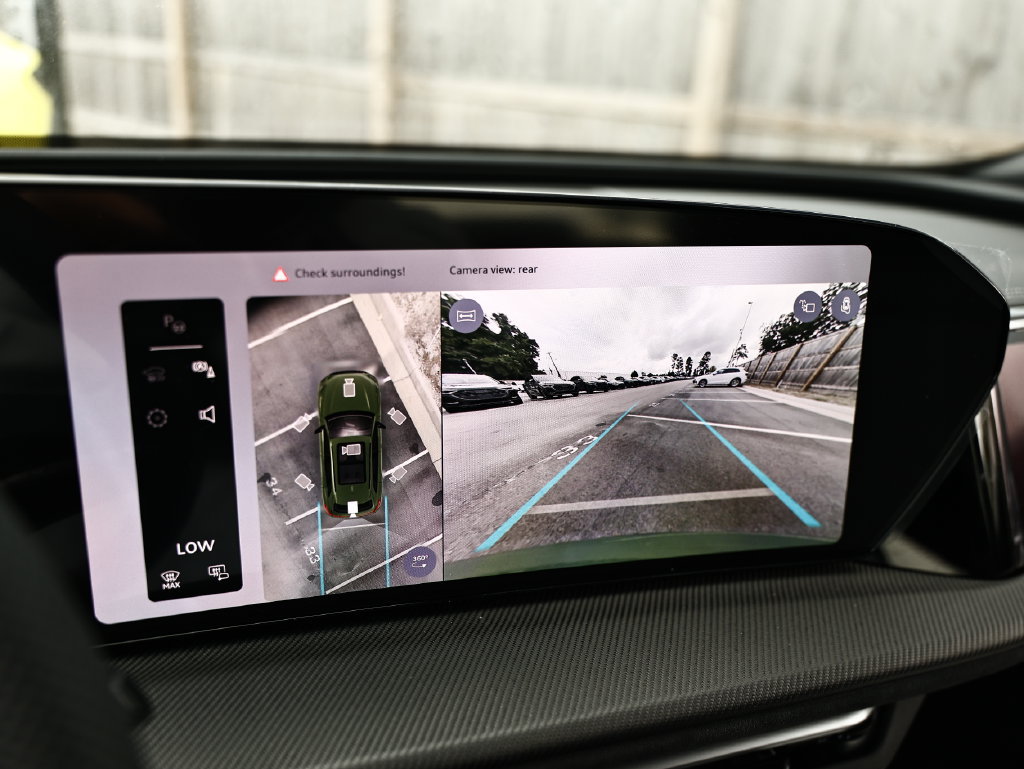 New 2026 Audi SQ5 Prestige AWD/4WD image 38