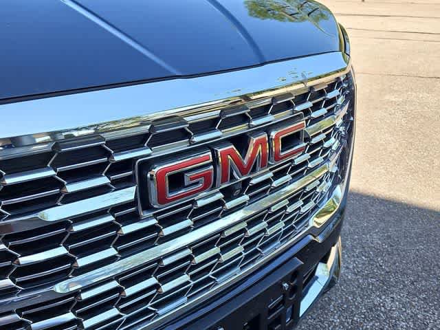 Certified 2024 GMC Terrain Denali w/ Black Diamond Edition AWD/4WD image 22