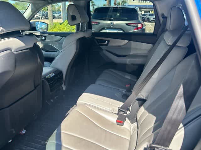 Used 2023 Acura MDX w/ Advance Package AWD/4WD image 16