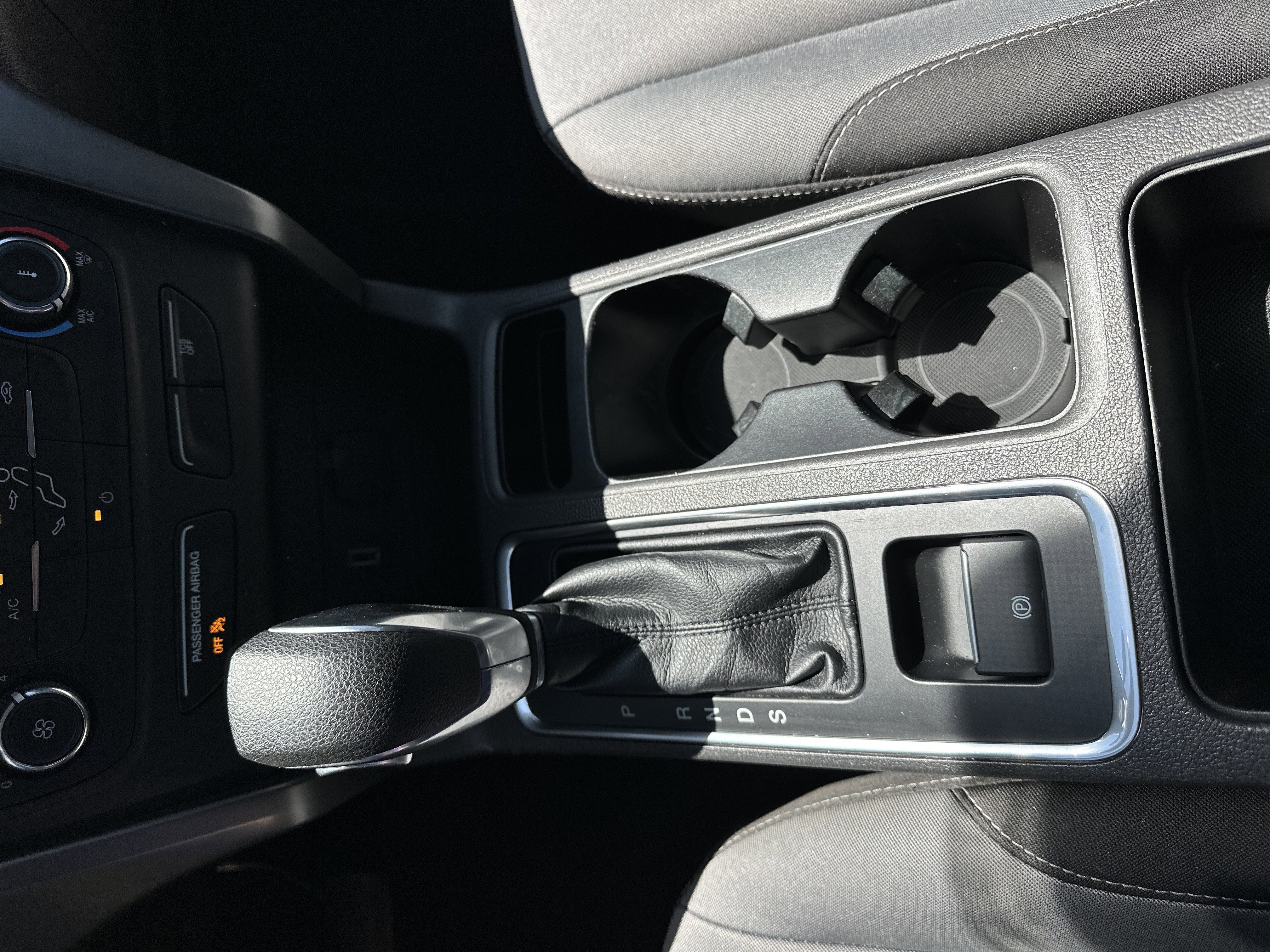 Used 2018 Ford Escape S FWD image 23