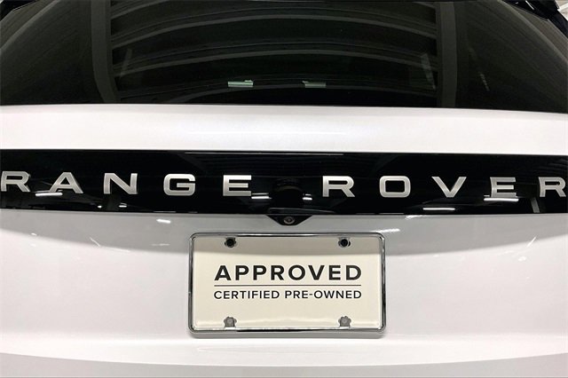Certified 2025 Land Rover Range Rover SE image 7