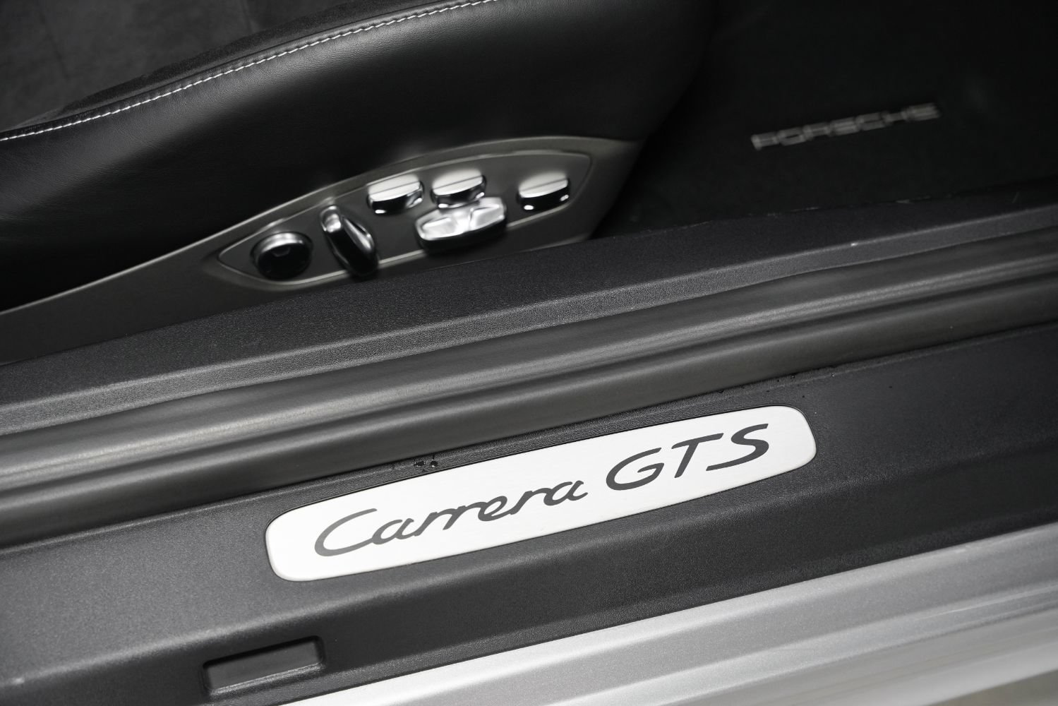 Used 2019 Porsche 911 Carrera GTS RWD image 33