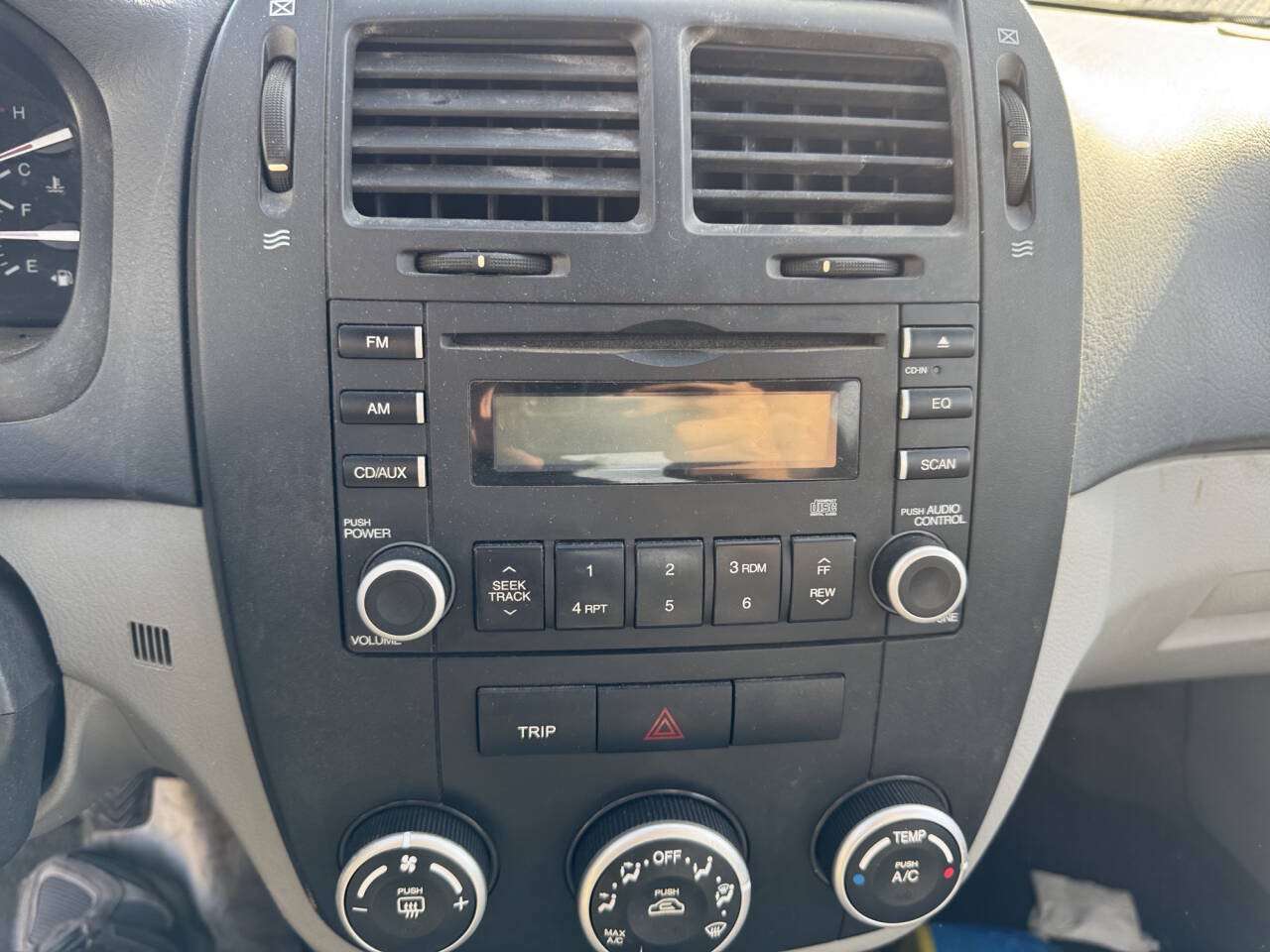 Used 2007 Kia Spectra EX FWD image 34