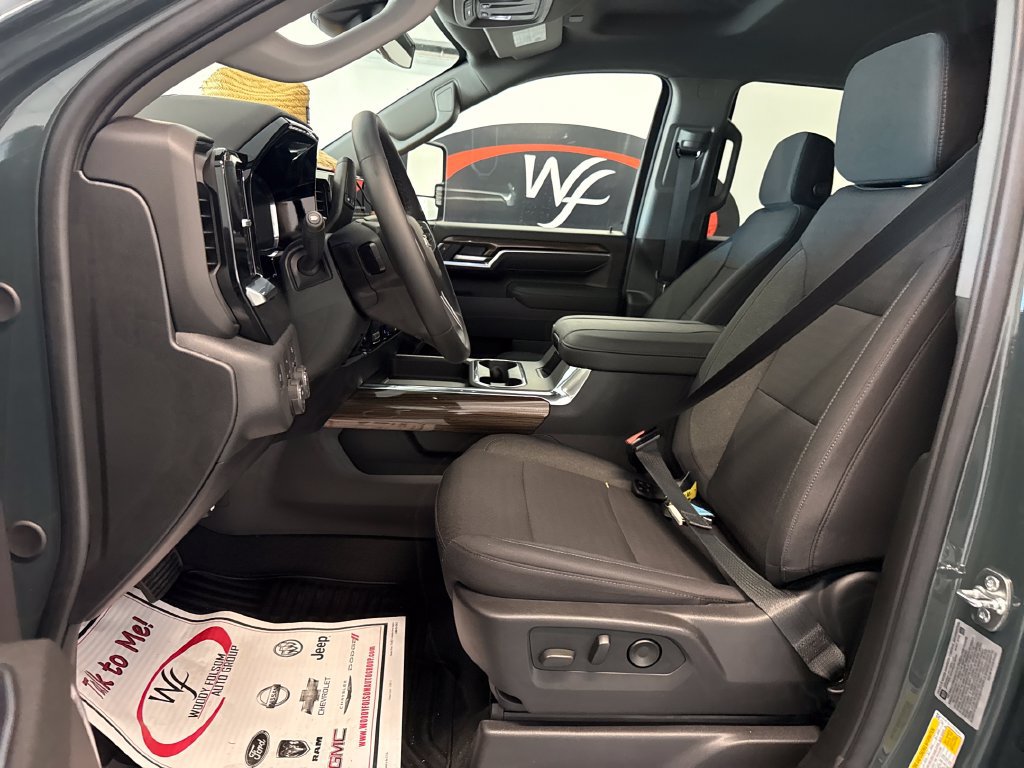 New 2026 Chevrolet Silverado 3500 LT AWD/4WD image 11