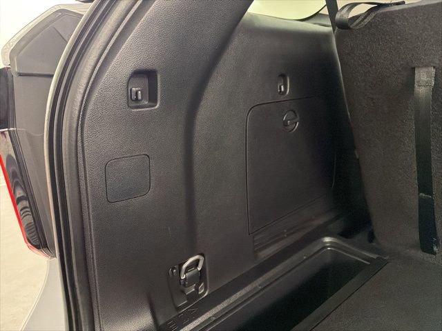 Used 2025 Ford Explorer Active image 31