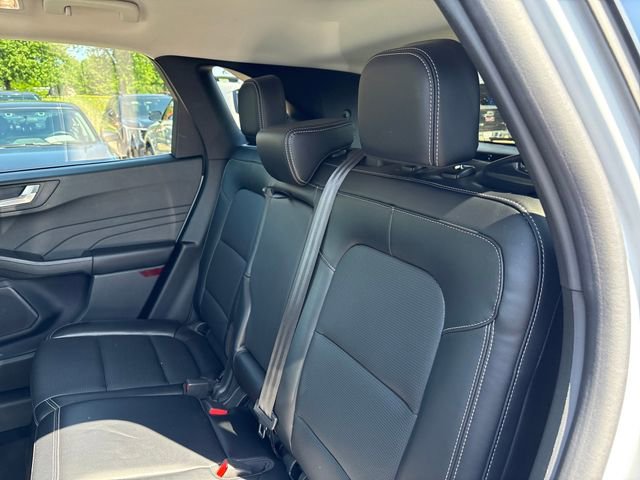 Used 2025 Ford Escape Platinum AWD/4WD image 20
