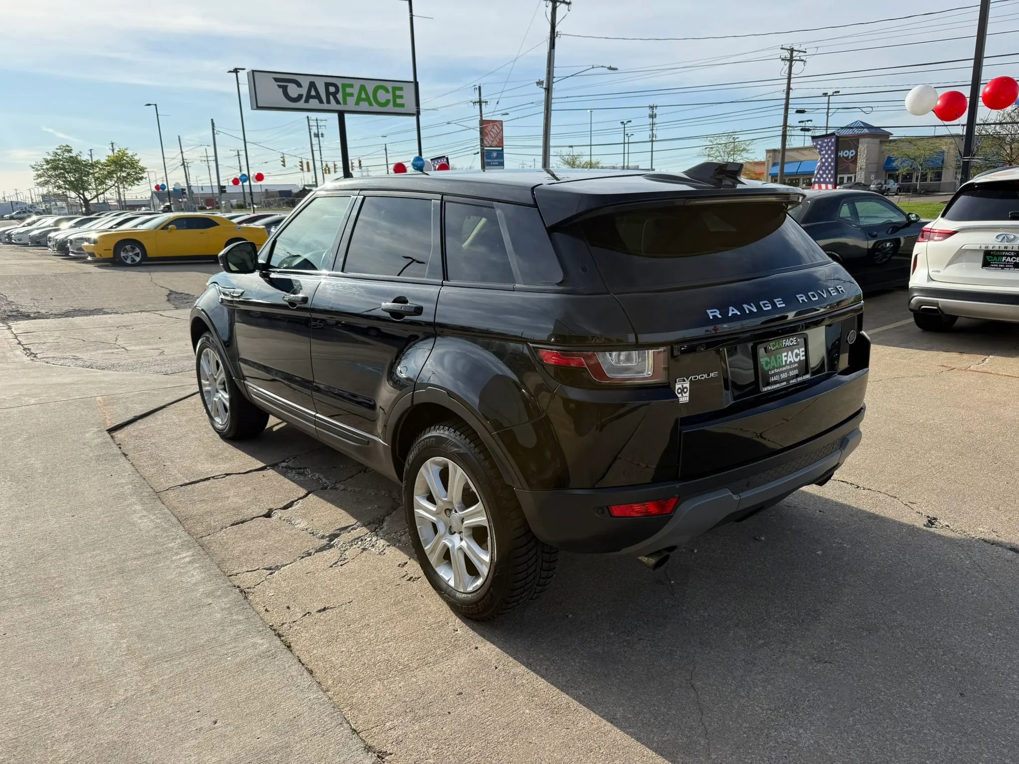 Used 2017 Land Rover Range Rover Evoque SE AWD/4WD image 9