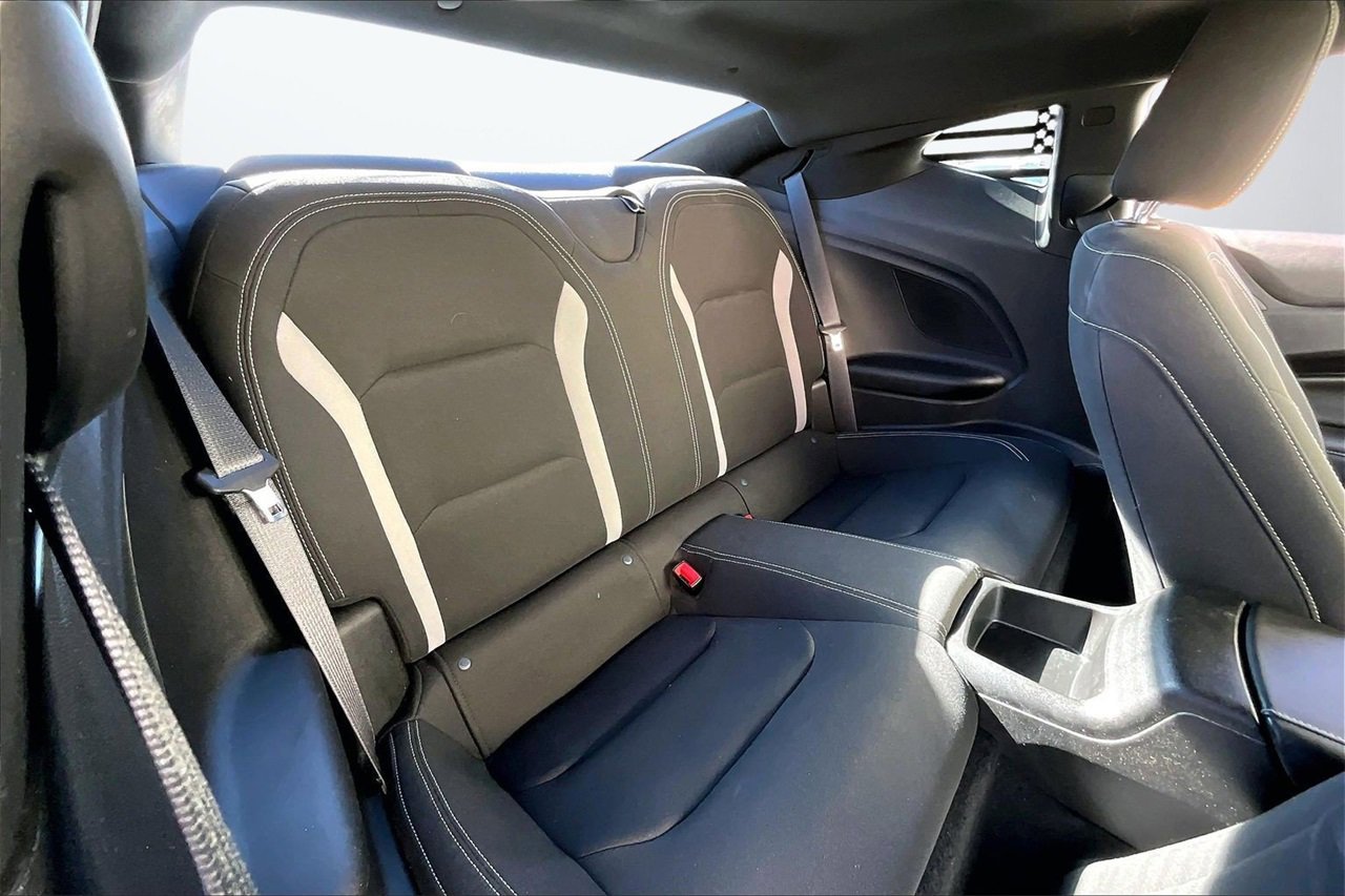 Used 2021 Chevrolet Camaro LT image 22