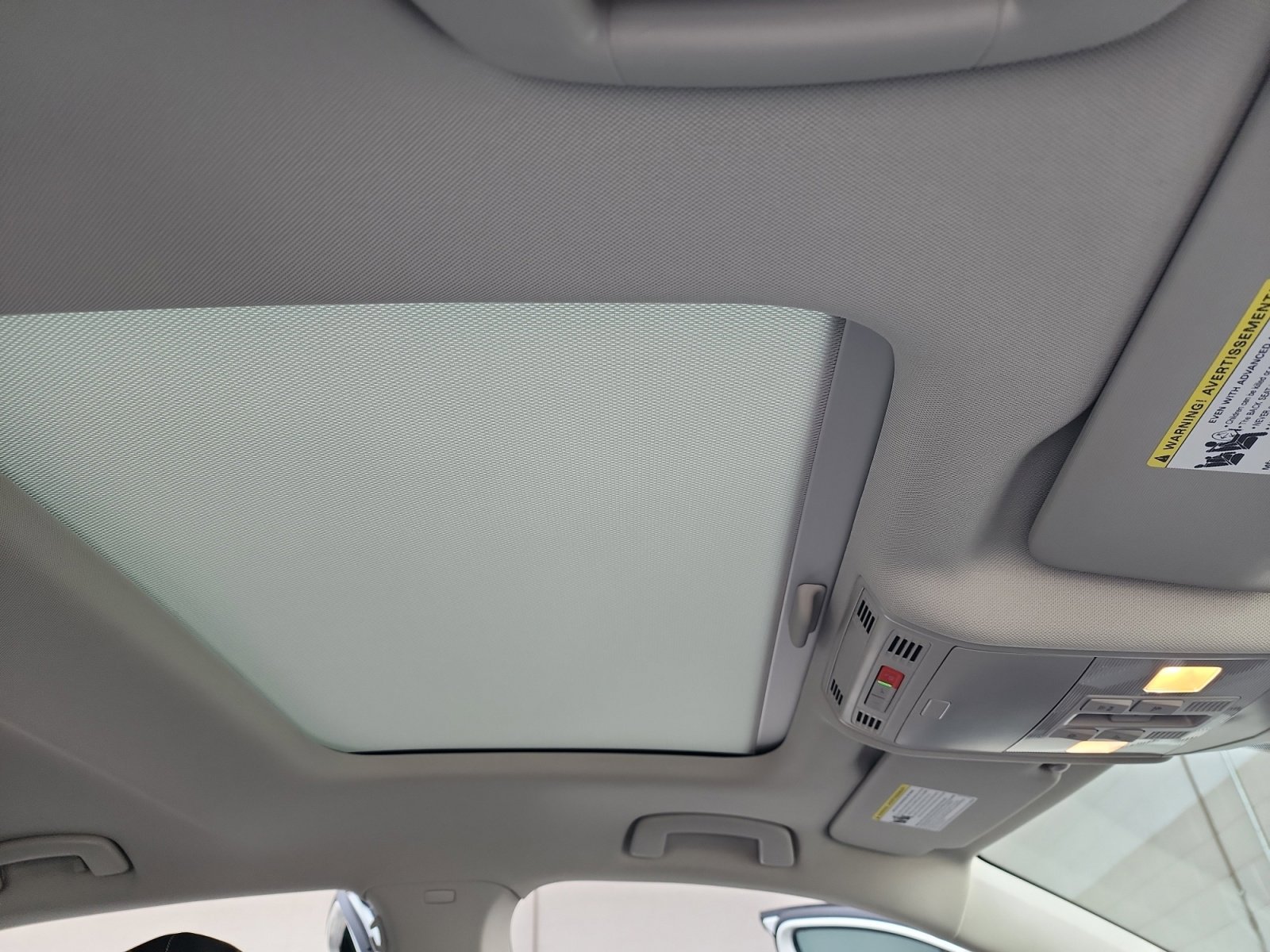 Certified 2025 Volkswagen Jetta SEL image 33