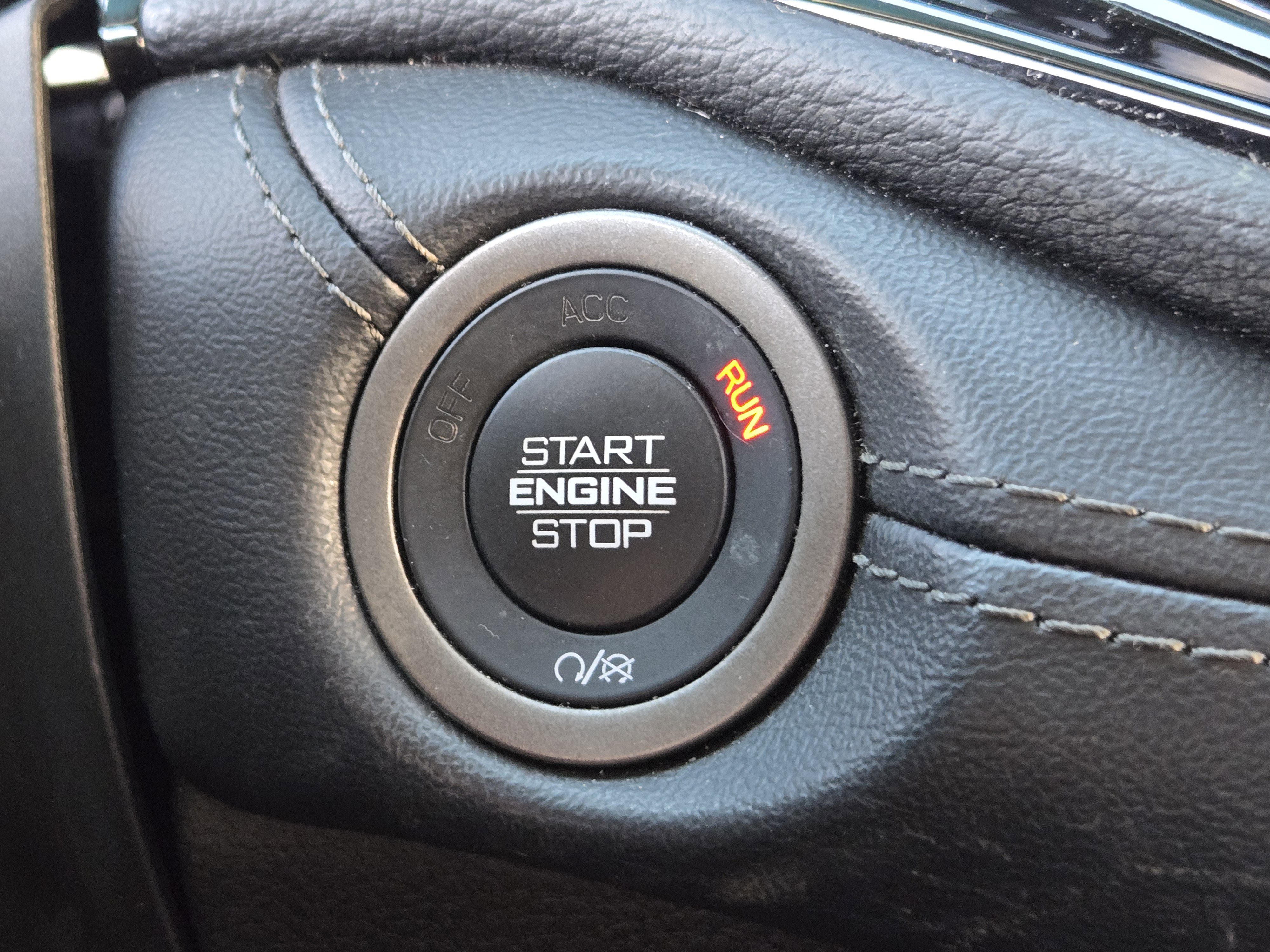 Used 2023 Dodge Durango SXT w/ SXT Blacktop Group image 23