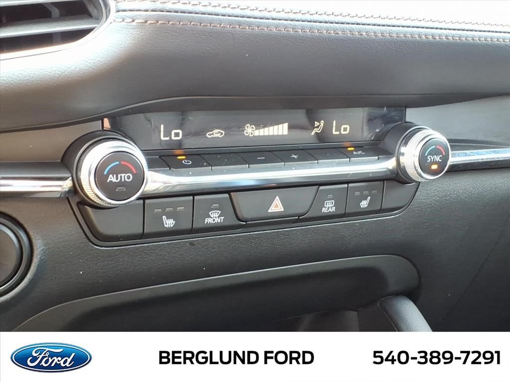 Used 2022 MAZDA MAZDA3 s FWD image 26