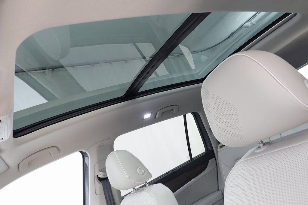 New 2026 Volkswagen Atlas SEL Premium R-Line image 13