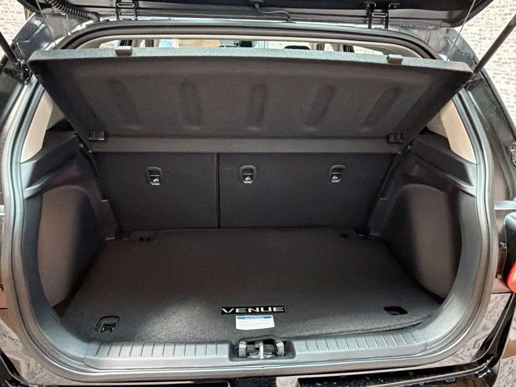 New 2026 Hyundai Venue SE FWD image 13