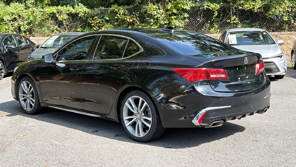 Used 2019 Acura TLX w/ Technology Package FWD image 3