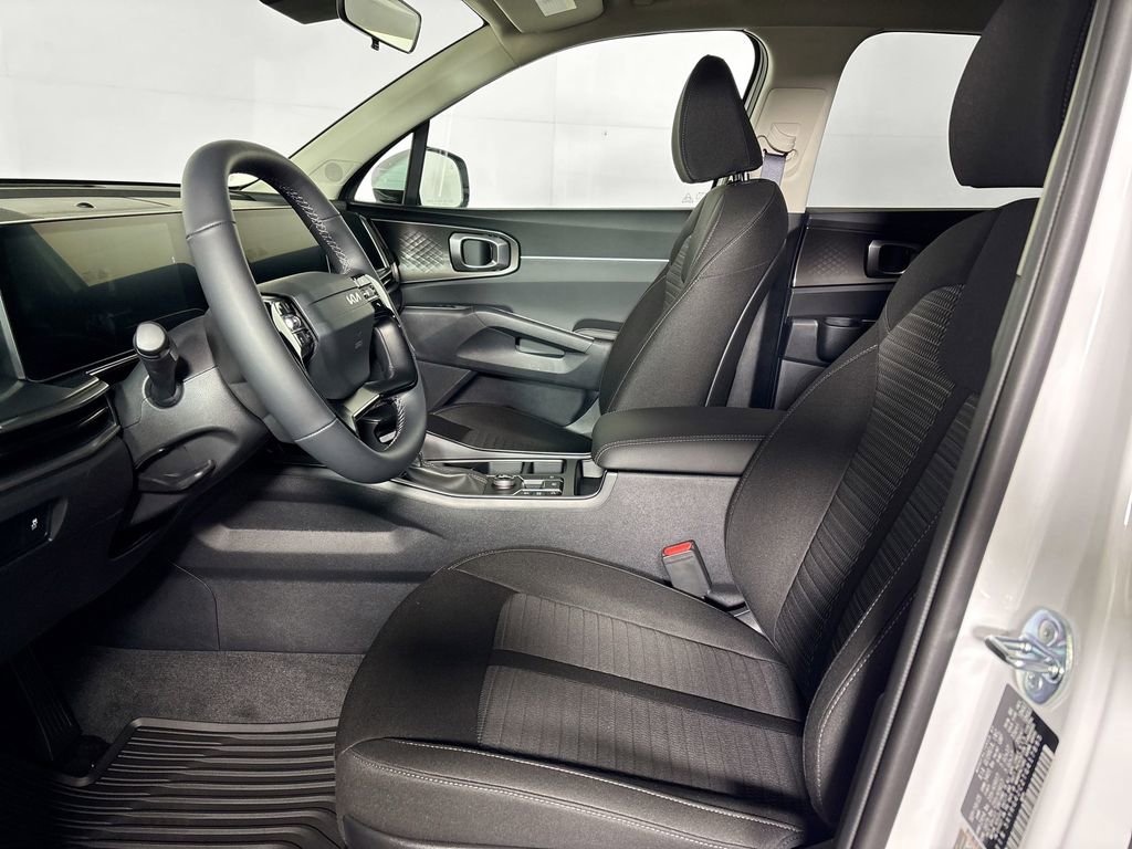 New 2026 Kia Sorento LX image 12