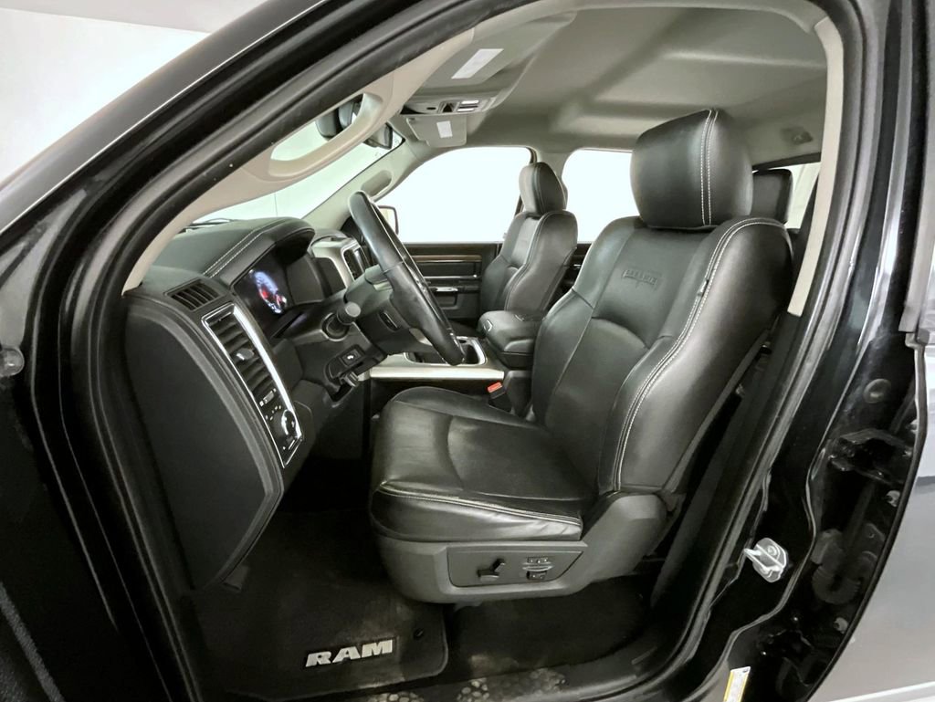 Used 2017 RAM 1500 Laramie w/ Convenience Group AWD/4WD image 10