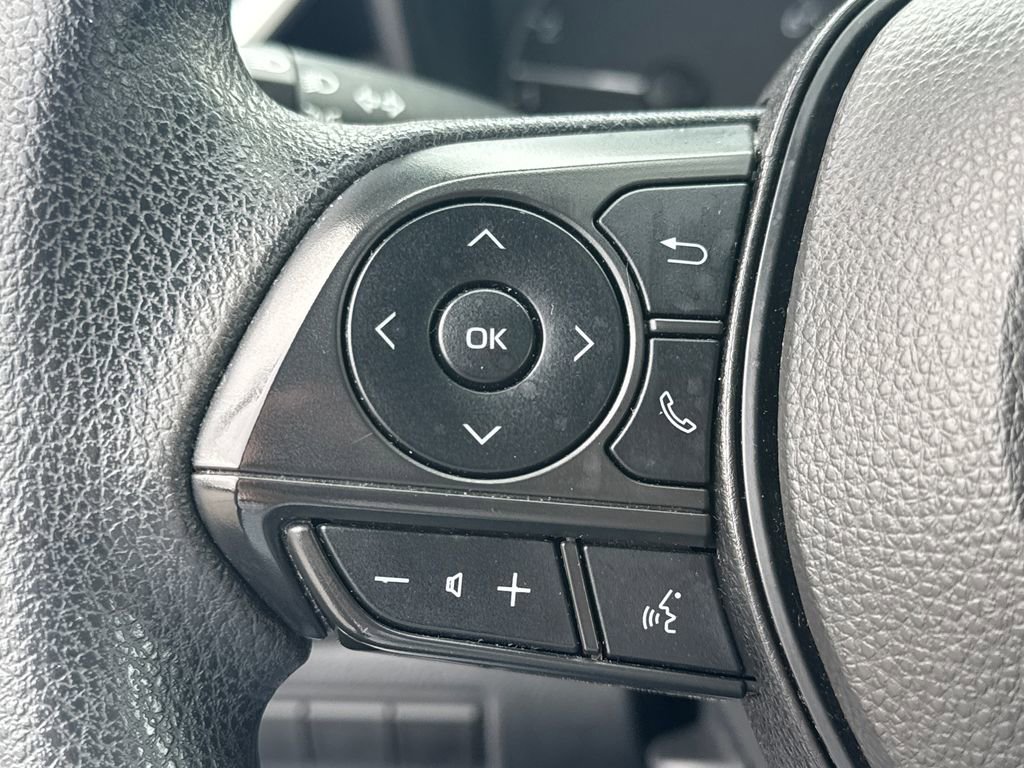 Used 2023 Toyota Corolla LE image 30