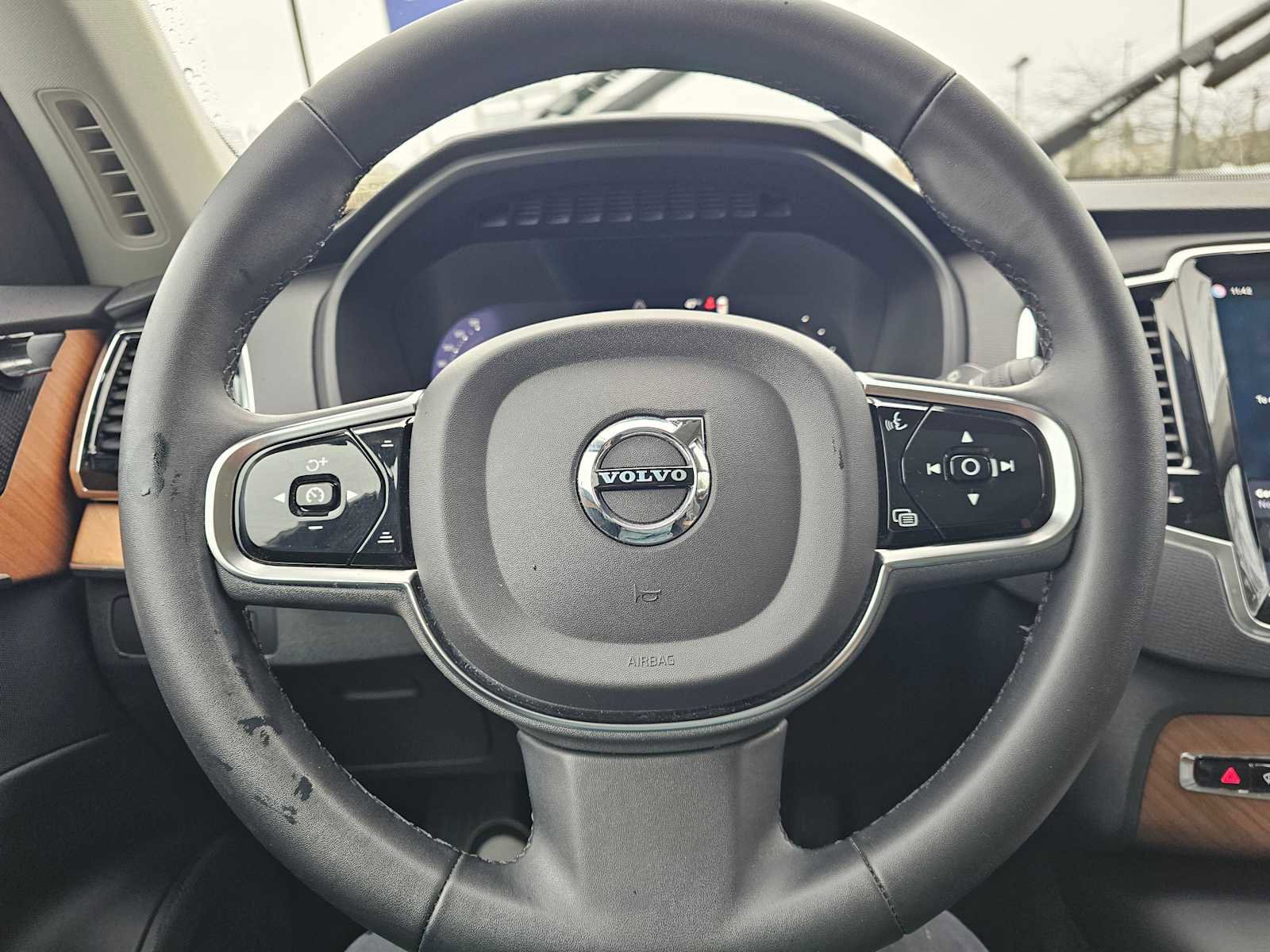 Certified 2023 Volvo XC90 T8 Plus w/ Protection Package Premier AWD/4WD image 23