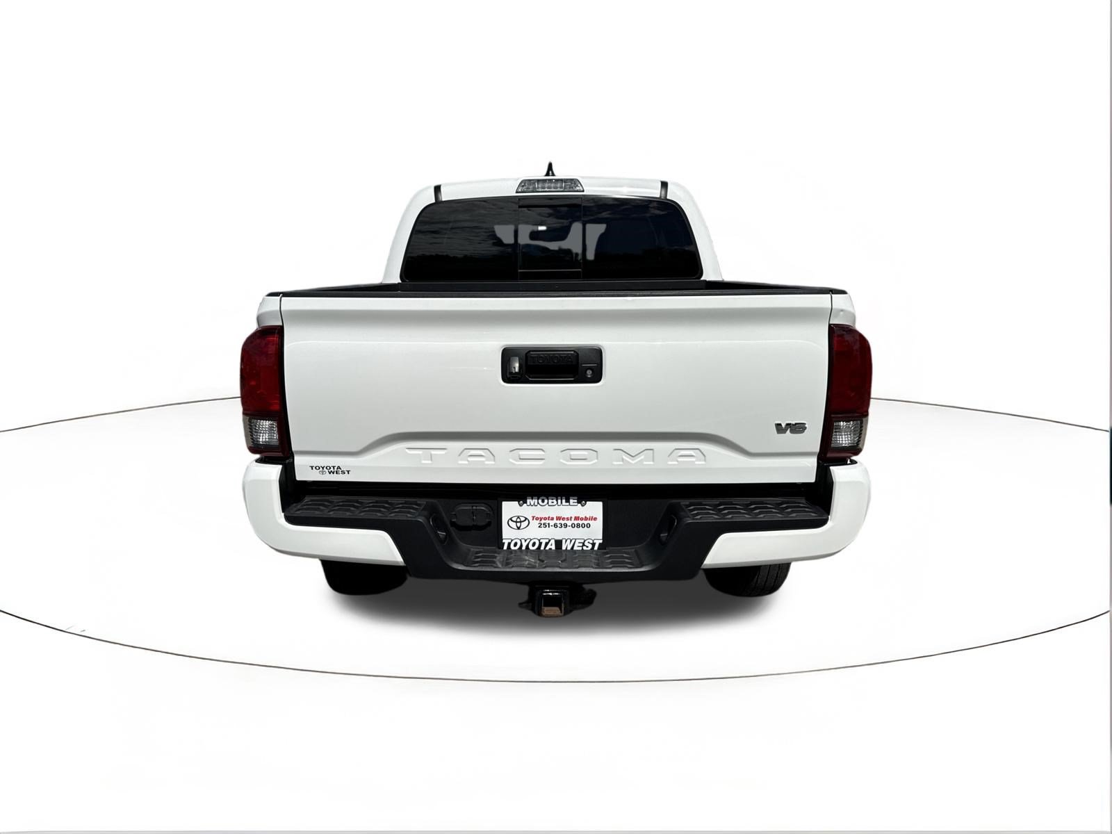 Used 2023 Toyota Tacoma SR5 w/ Technology Package RWD image 4