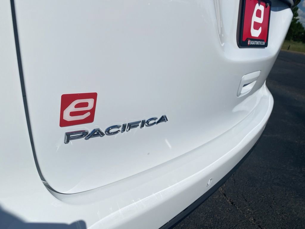 New 2026 Chrysler Pacifica Select FWD image 37