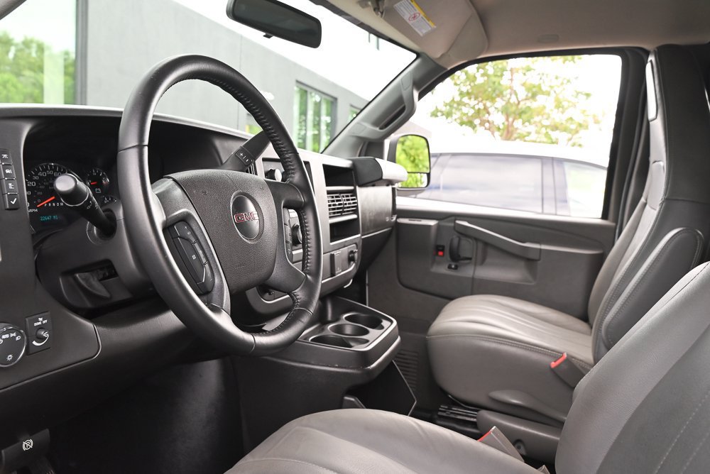 Used 2022 GMC Savana 3500 Extended w/ Driver Convenience Package RWD image 12