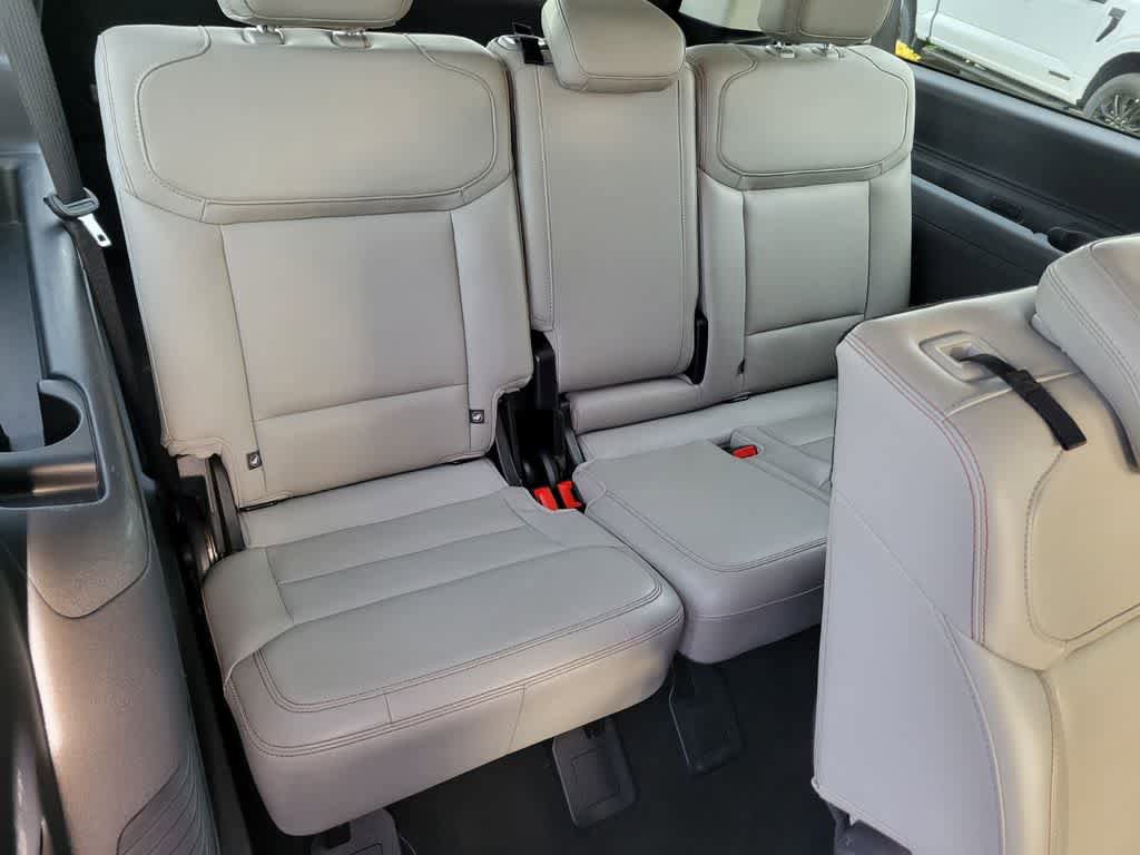 Used 2025 Ford Expedition Max Active image 14