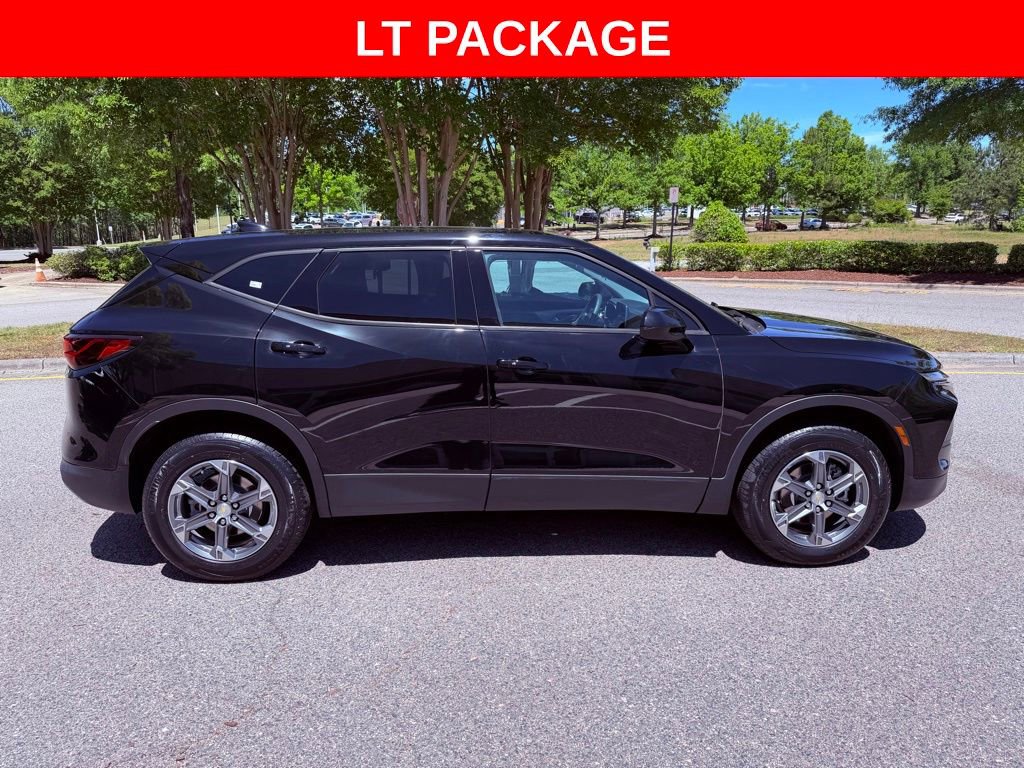 Used 2023 Chevrolet Blazer LT w/ Driver Confidence Package FWD image 6